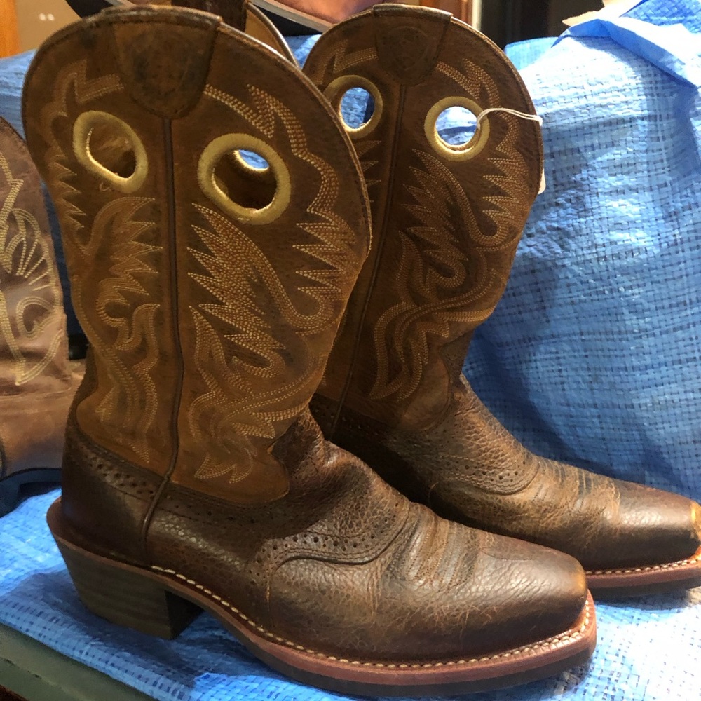 Ariat men’s leather cowboy boots 7D